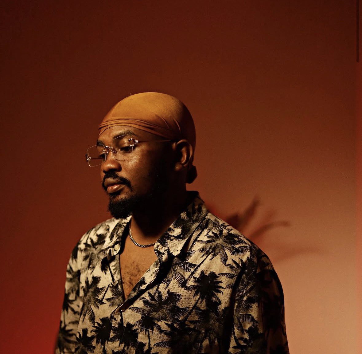 Prof_Fiammari's tweet photo. This is the 4th year without you my brother. How we have managed to get this far without you is nothing short of a miracle. I continue to miss you everyday.  The hardest thing to do is let you go. Mehn, life cheated me on this one. Keep resting in peace and I hope one day your perpetrators are brought to justice. 
#ChopBoiiForever