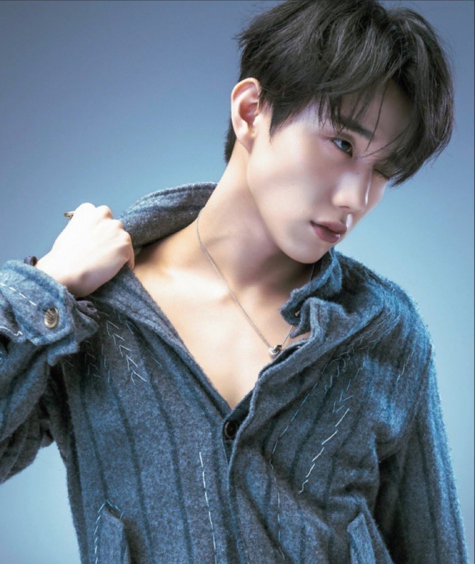 wenoassarmpit's tweet photo. HWANG INTAK???? https://t.co/EA8jB7tzyb
