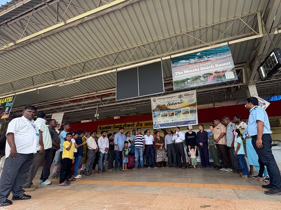 KonkanRailway's tweet photo. On #WorldTourismDay, a special talk was held at Gokarna Railway Station highlighting the religious, cultural and historical significance of Gokarna, along with Konkan Railway’s role in connecting people and supporting tourism in the region.

#SwachhataHiSeva2026 #SadarSeva https://t.co/9utUAeMDdP