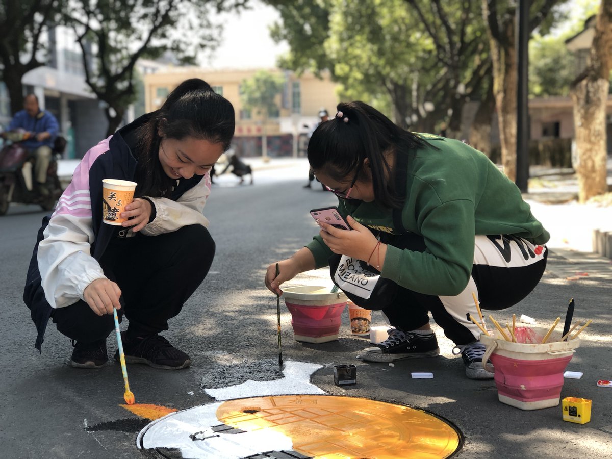 Pamalay2jb's tweet photo. Descubre la magia del arte urbano en un taller práctico este sábado, reserva tu plaza ya! https://t.co/A1Grhp1oL8
