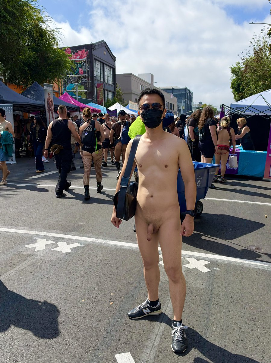 kennyguyx's tweet photo. At Folsom now! Let’s say hi if you see me! 

ใครมางานนี้แล้วเจอผมก็เข้ามาทักทายได้นะครับ

#FolsomStreetFair2026 https://t.co/IoL79OWmS6