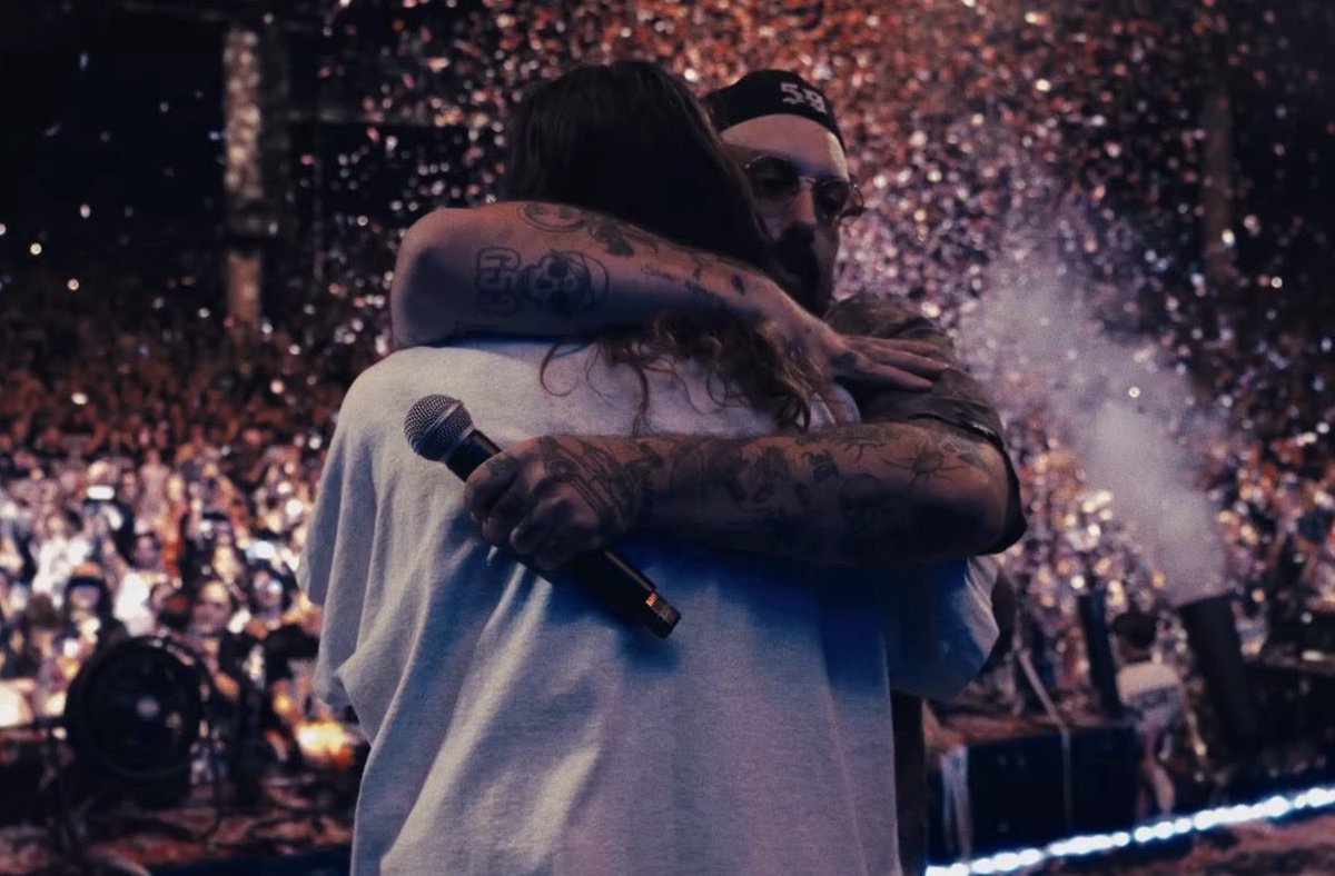 deftpersona's tweet photo. @SUICIDEBOYS @dill35mm this is what it’s about, g59 family 🖤 https://t.co/bo1QOYp2Qb