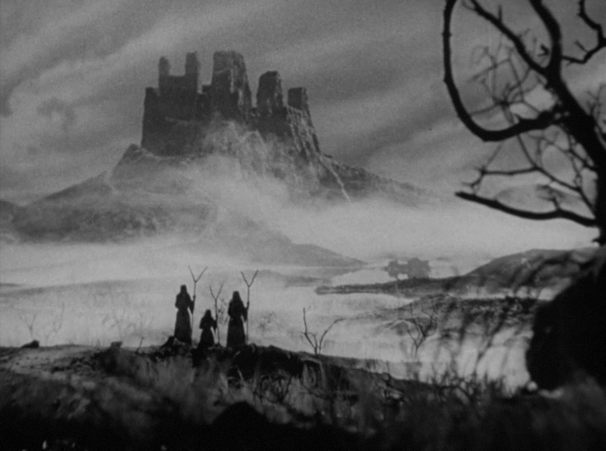 HauntedMovies's tweet photo. Macbeth (1948) dir. Orson Welles https://t.co/q79vw9b555
