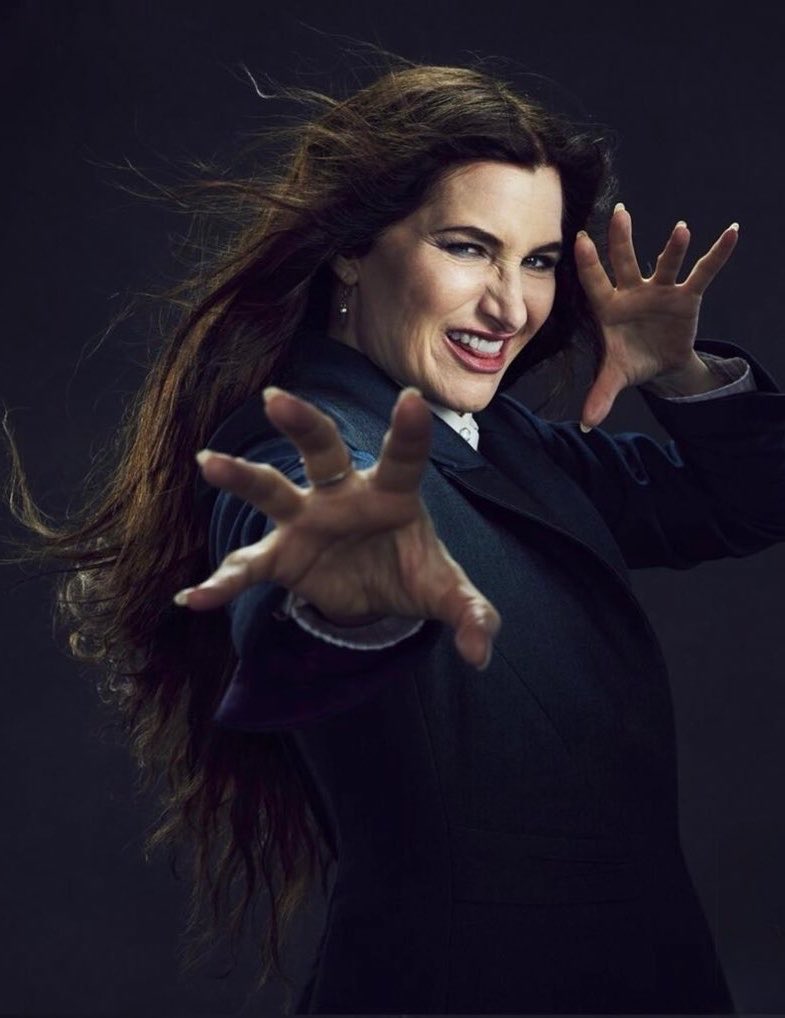 Babyhahn_'s tweet photo. kathryn hahn as agatha harkness https://t.co/Cqm6GNKvAF