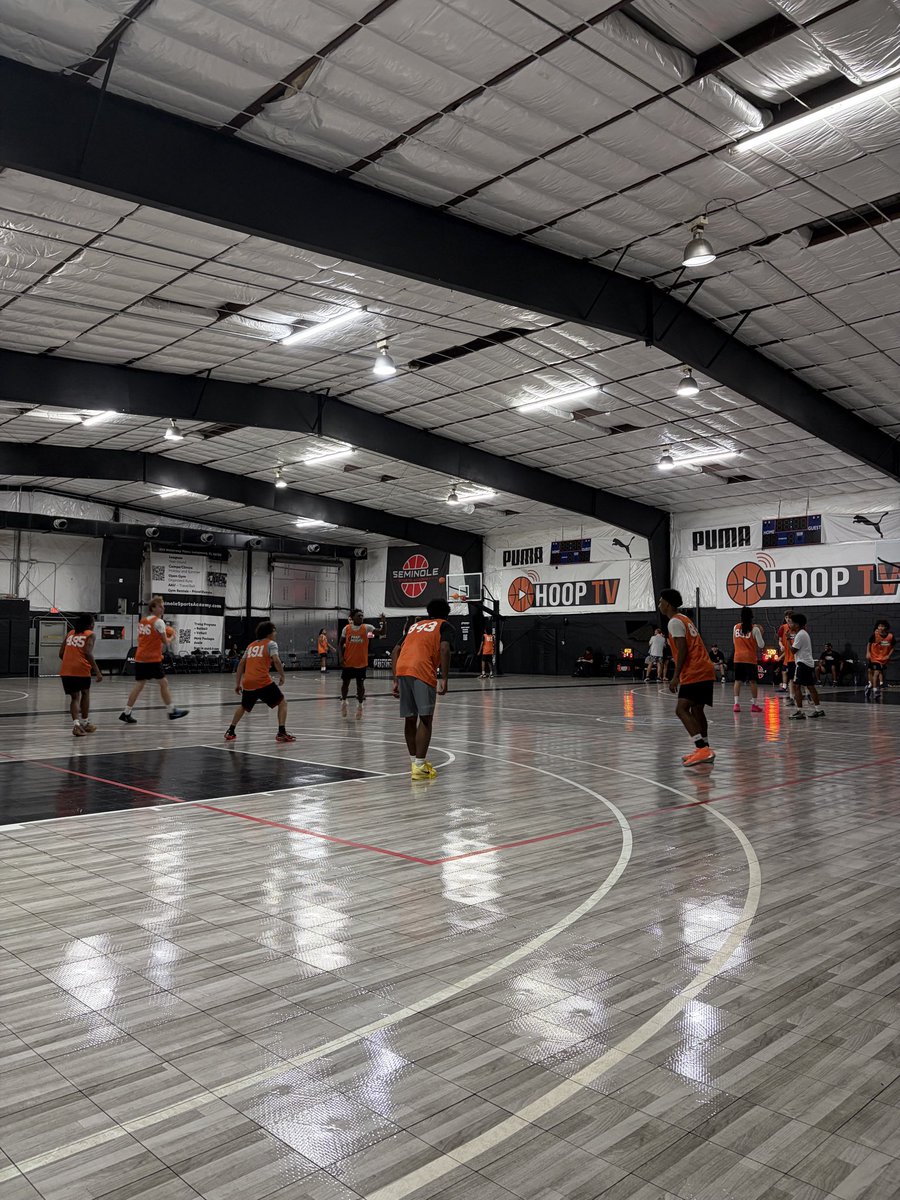 Mattlas83's tweet photo. We are underway here at the Prep Hoops Expo at Seminole Sports Academy https://t.co/xvIxZNfU3H