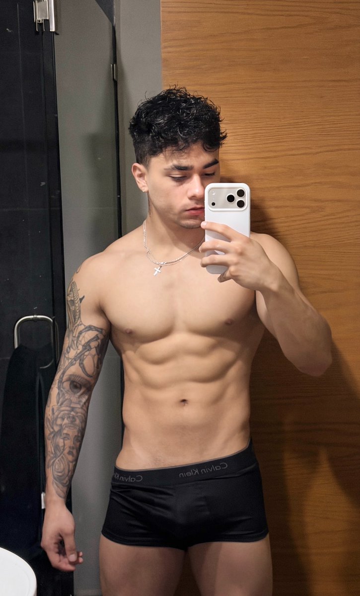 soymanub's tweet photo. quien falta de estar en mi grupo explícito de Telegram ? ����😋

https://t.co/BIjl0Vwv8u https://t.co/SYSOdfIQpm