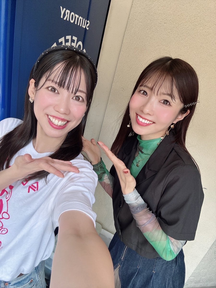 hirano_risa's tweet photo. おはよう🌞
昨日はありラジフェスからのYURIGORIFESありがとうございました✨
どちらもとっても愛に溢れた温かい空間でした🥹
あっちゃんワンマンお疲れさま&amp;ツアースタート📣
優利香ちゃんゴリラホールワンマン🔥
応援&amp;大成功祈ってます💪
全力過ぎて膝負傷するほど🤫笑
走り抜けた1週間でした🏃‍♀️ https://t.co/49Oz7gOTw7