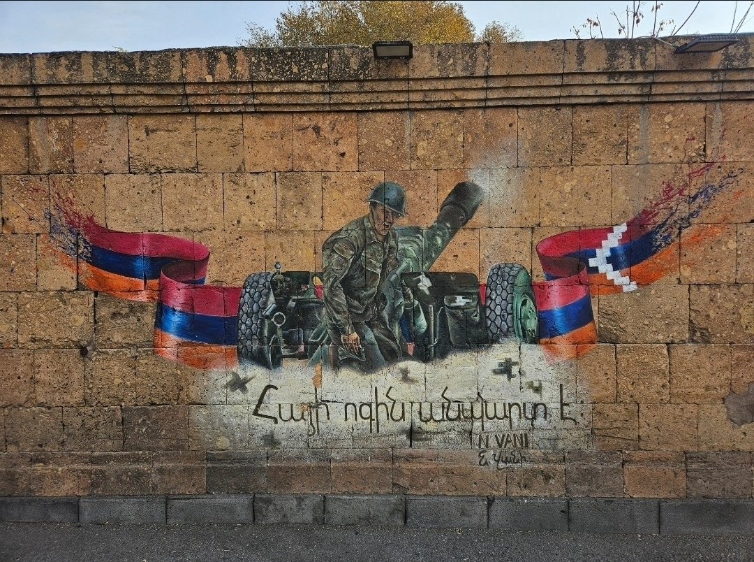 StefanBrakus93's tweet photo. 🇦🇲🇦🇿 6 years to the day since the outbreak of the Second Artsakh War, in which the native Armenians fought for their ancient land against encroaching Azerbaijan...

A couple of photos of street murals that I found during my time in Yerevan in 2024.

#Armenia #Artsakh #Azerbaijan https://t.co/IHwXABuK9a