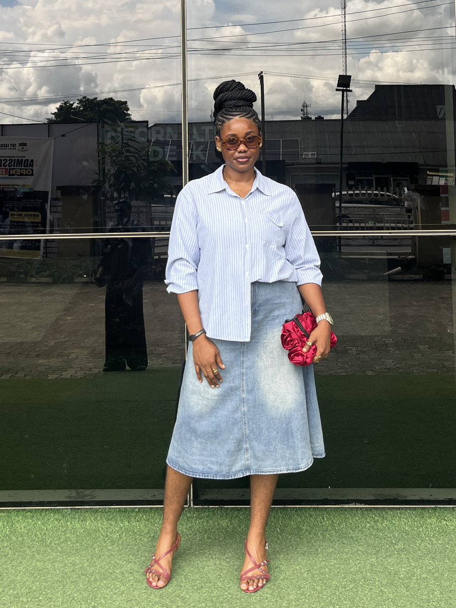 Ezeanichiomaa's tweet photo. Mọ sori re méje-méje 

Gratitude 🙏 shining ✨ https://t.co/07wUEnUOYj