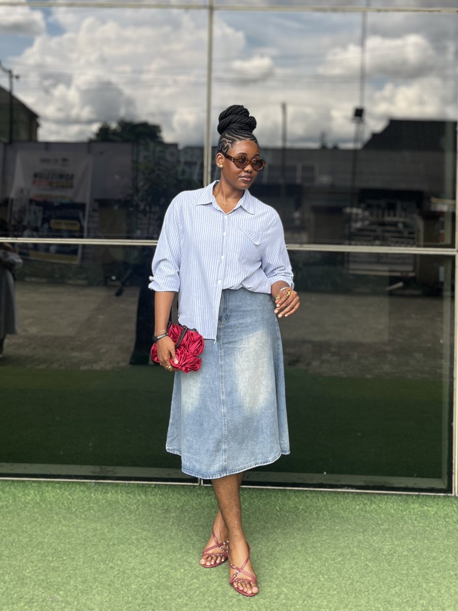 Ezeanichiomaa's tweet photo. Mọ sori re méje-méje 

Gratitude 🙏 shining ✨ https://t.co/07wUEnUOYj