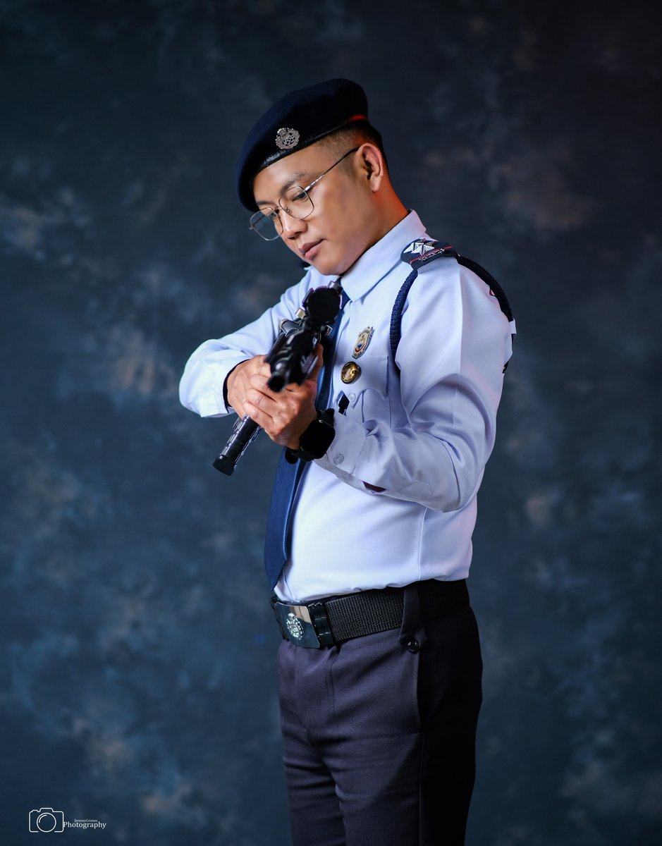 michaelleev21jz's tweet photo. Sir Saptea from The Studio Gang visited our shop and displayed the Werywin. 22 LR rifle (demo). Since it could be considered dangerous, we removed the post. Everyone says this gun is beautiful. In frame: Saptea Darchhun. https://t.co/5TPvWhA97l
