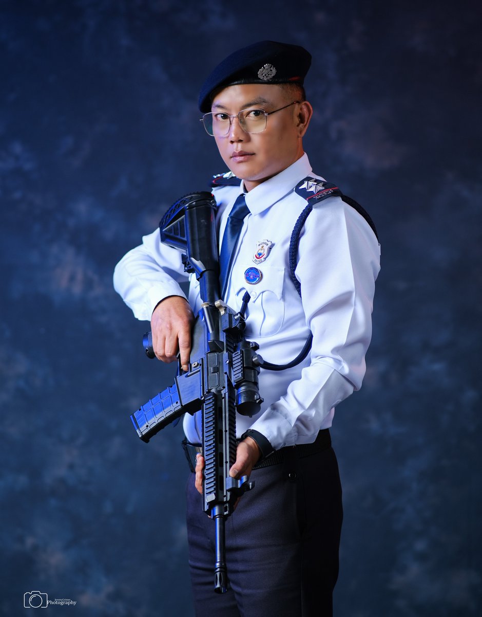 michaelleev21jz's tweet photo. Sir Saptea from The Studio Gang visited our shop and displayed the Werywin. 22 LR rifle (demo). Since it could be considered dangerous, we removed the post. Everyone says this gun is beautiful. In frame: Saptea Darchhun. https://t.co/5TPvWhA97l