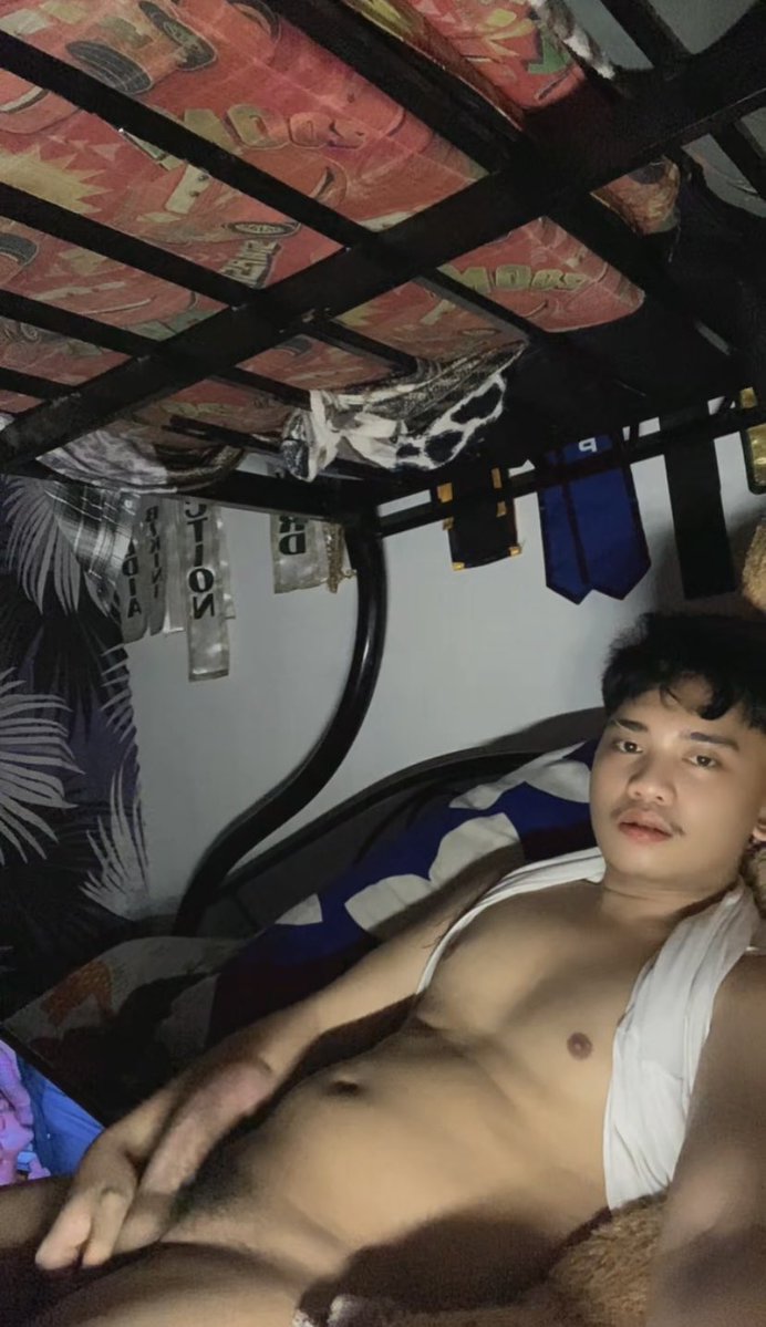 poseidocute's tweet photo. Sarap mag jakol pag naka poppers ka🥵💦🍆
@Pinoy_Poppers 
@cute67400 https://t.co/En8uVmGZw4