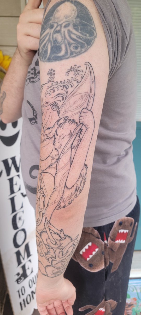 spineleech's tweet photo. Linework done in about 5 hours on moff mother tat. Next session on halloween to start shading. #JunipArt https://t.co/6p1kqPEU57