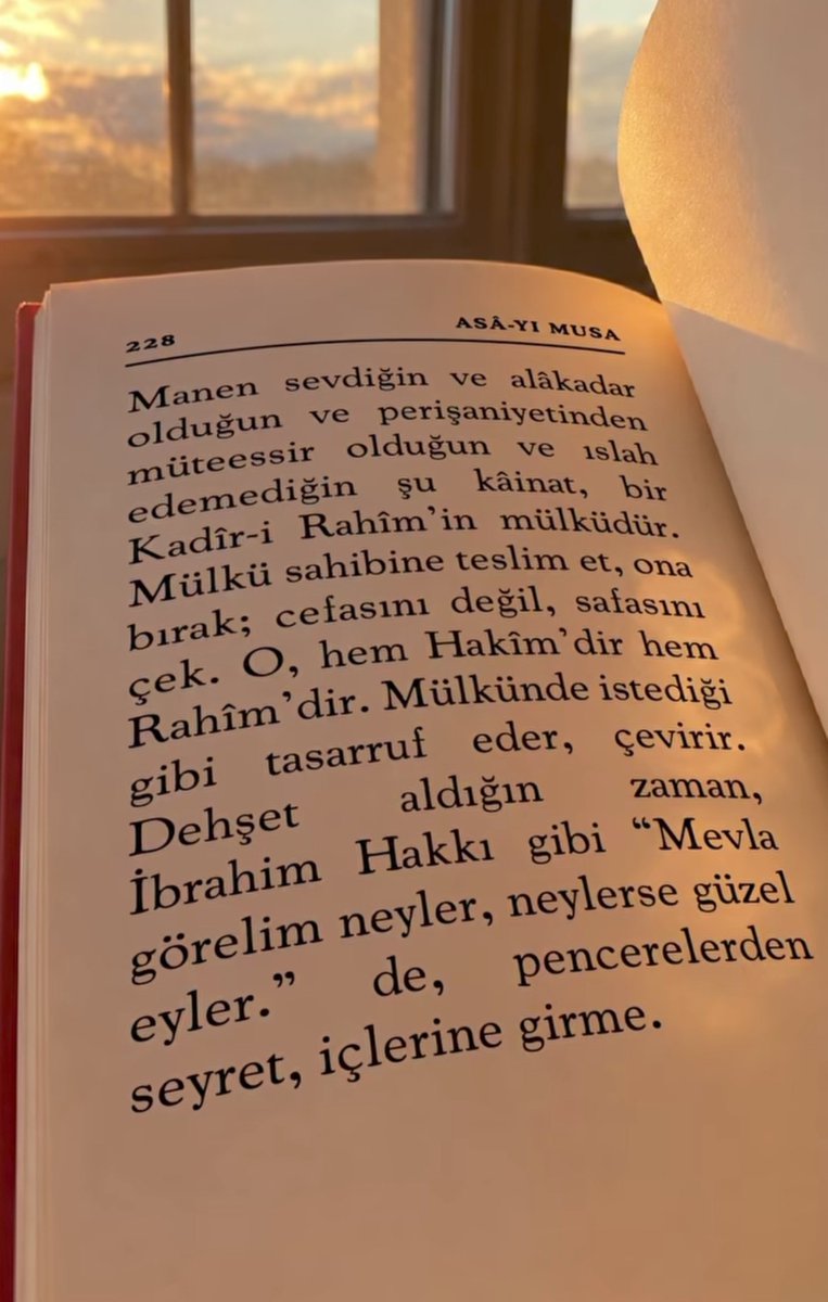 umutk2's tweet photo. Islah edemediğin şu kâinat... https://t.co/aCEhe9R0Rx