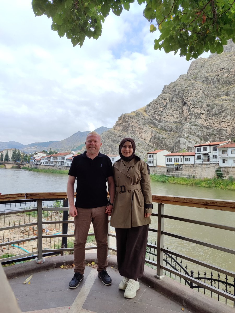 _MehmetBalaban's tweet photo. Yeşilırmak’ın Kıyısında Bir Sancak Şehri: Amasya ... 
​Şehre ruhunu veren Yeşilırmak boyunca uzanan Şehzadeler Yolu, yalnızca bir güzergâh değil; Osmanlı'nın taht varislerinin yetiştiği bir baht, talih yolu. + https://t.co/9xDDeBdB1r