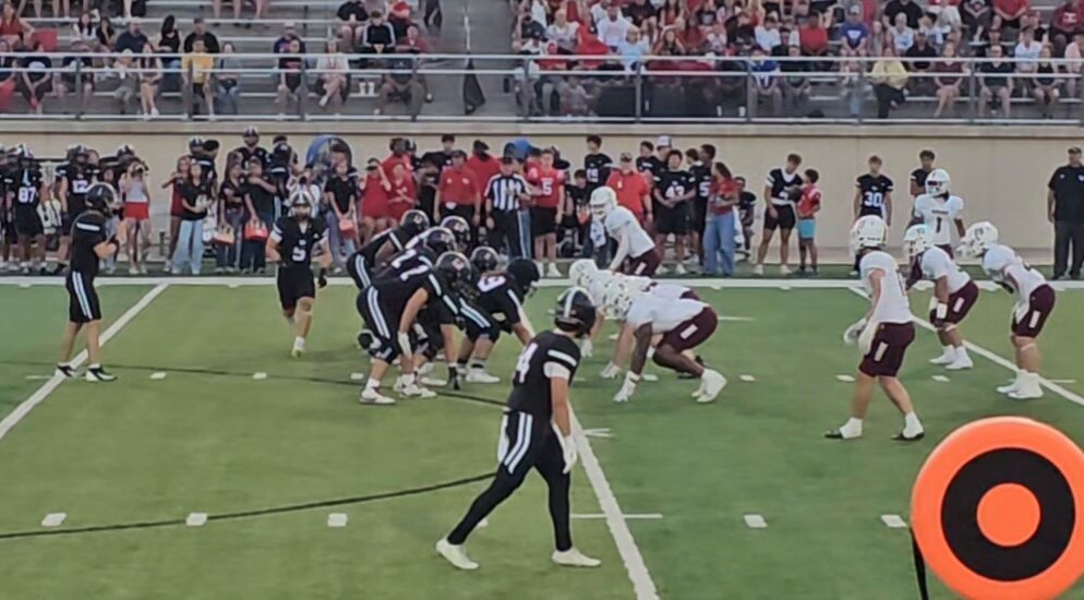 TheMarcHall's tweet photo. Good district win over Vista Ridge.  Had to quiet the noise with our play.
Through 5 @MaxPreps says...
2 sacks
10 hurries
21 tackles/15 solo
4.5 TFLs
1 fumble recovery caught and returned 12 yards
Working for more.
@RouseRaidersFB 
@CoachLBrooks @var_austin @varsity_news @A2ZSportsMedia @statesman @tx