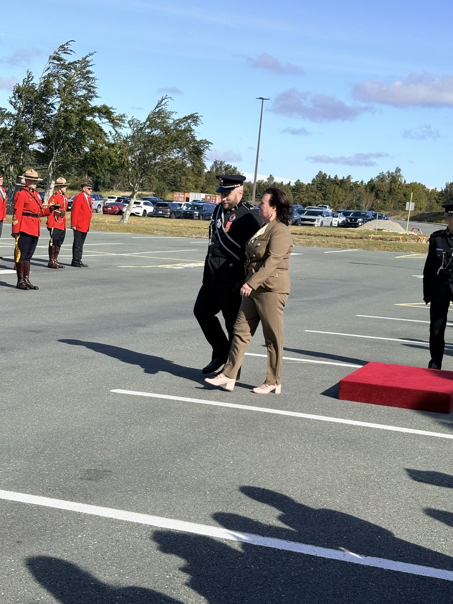 AssociationRNCA's tweet photo. Today, on Police and Peace Officers’ National Memorial Day, police officers and peace officers across Canada come together to honour and remember those who have made the ultimate sacrifice in service to their communities. https://t.co/uBpAytUXJo