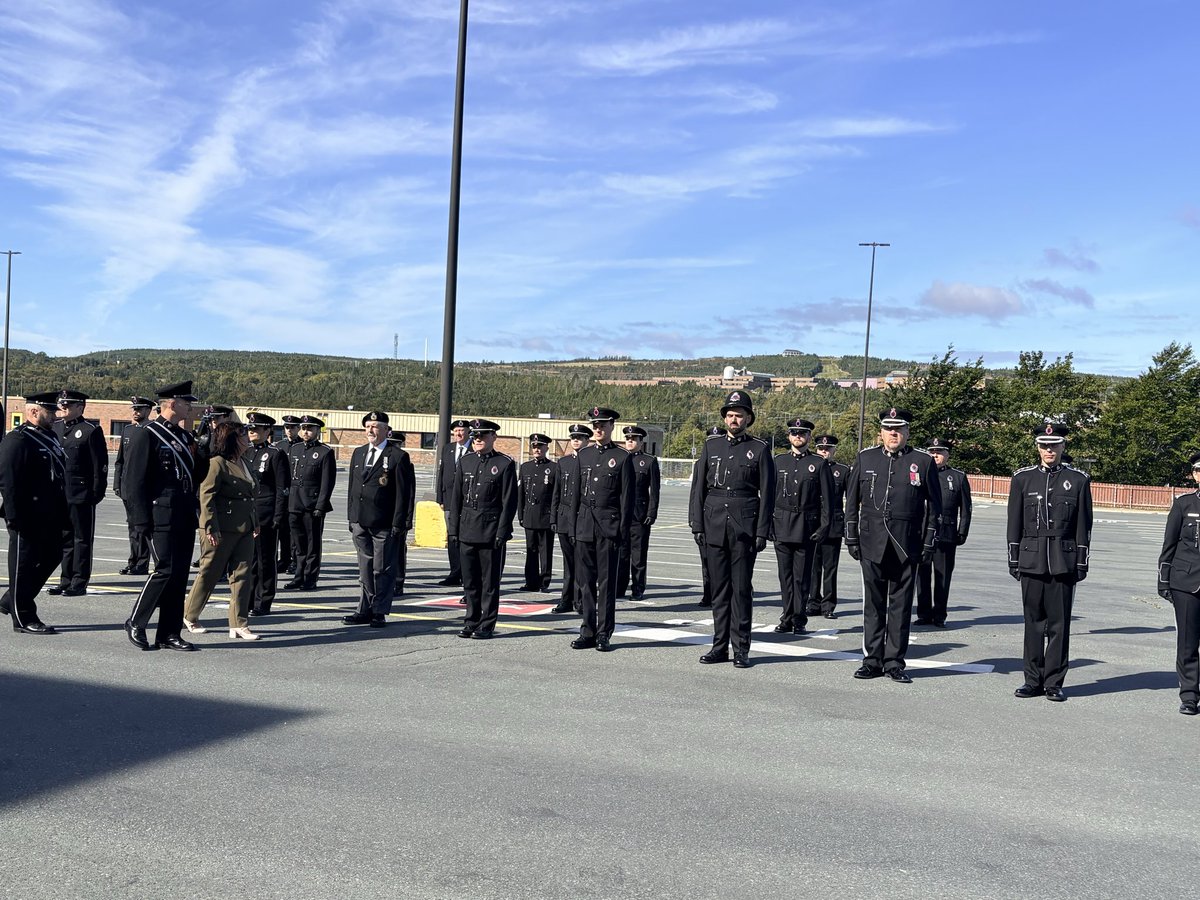 AssociationRNCA's tweet photo. Today, on Police and Peace Officers’ National Memorial Day, police officers and peace officers across Canada come together to honour and remember those who have made the ultimate sacrifice in service to their communities. https://t.co/uBpAytUXJo