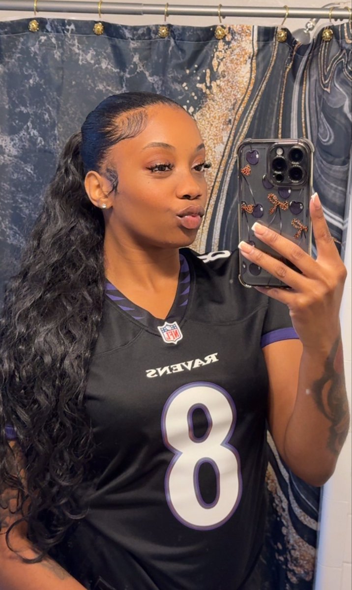 CourtCourtxoxox's tweet photo. #stuntonthesehoes #ravensflock https://t.co/kr9hlZTJlH