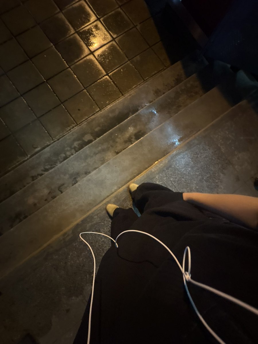 chzaren's tweet photo. 🥸 https://t.co/g44hWSL4Ze