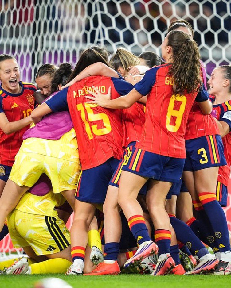 KalshiFC's tweet photo. 🚨🚨| Spain’s women’s team WINS the U20 World Cup, and the Spanish domination CONTINUES! 🇪🇸⚽️

🏆 Men’s World Cup
🏆 Women’s World Cup
🏆 Men’s Euros
🥇 Men’s Olympics 
🏆 Women’s Nations League
🏆 Men’s U19 Euros
🏆 Women’s U19 Euros
🏆 U20 Women’s World Cup. https://t.co/lx4ltt2bBx