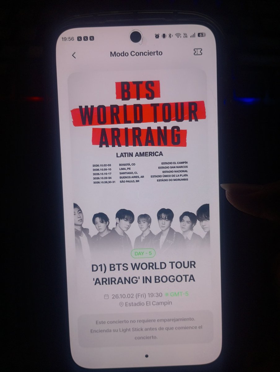 stephycastill0's tweet photo. ESTOY TEMBLANDO, EL CONCIERTO YA APARECE EN LA APP OFICIAL DEL LIGHTSTICK HPTAAAA https://t.co/gosFlfzRc3