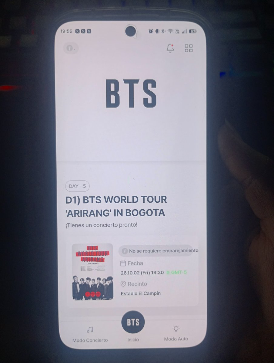 stephycastill0's tweet photo. ESTOY TEMBLANDO, EL CONCIERTO YA APARECE EN LA APP OFICIAL DEL LIGHTSTICK HPTAAAA https://t.co/gosFlfzRc3