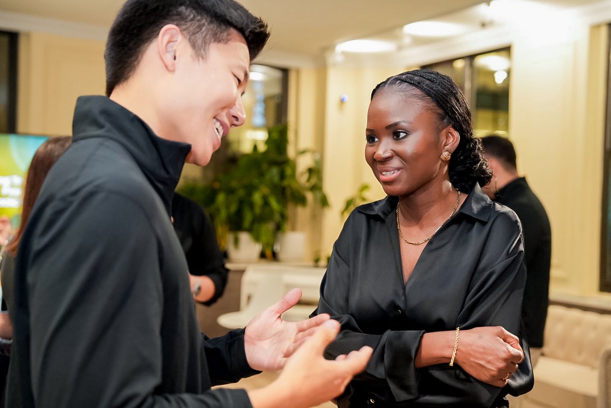 Sign's tweet photo. We closed out UN Week with a warm evening in New York, cohosted with @MoCTI_SL last Friday.

Our founder @realyanxin joined Chief Minister @dsengeh, Minister @SalimaMBah, Ambassador Dr. Abu Bakarr Karim, @ChristexFndn founder @c_ogoo, and many friends to reflect on our journey together and share what comes next.

We and Sierra Leone are thinking much bigger.