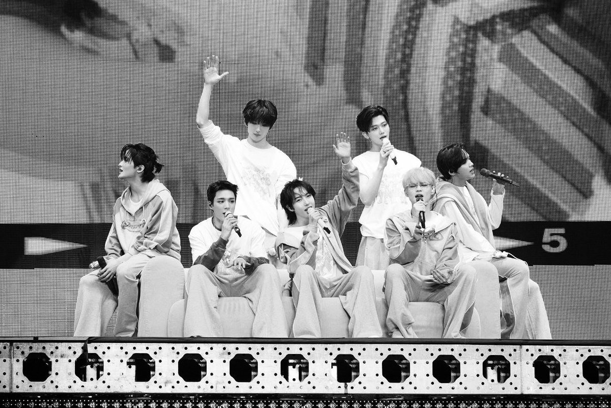 ojeno's tweet photo. Once seven, always seven. No matter how far the years take us, this will always be home. https://t.co/WbQcx03AYu