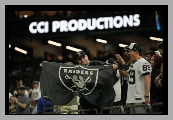 NFLMAVERICK's tweet photo. Thank you #RaiderNation https://t.co/h62AZiSlLz