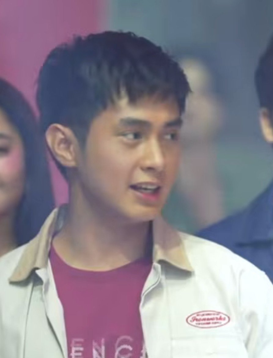 stephen02026's tweet photo. Ang pogi naman ng batang to, lahat ng nakikita nyo sa kanya original yan lahat🥰

#jmibarra https://t.co/YtOkPBszsc