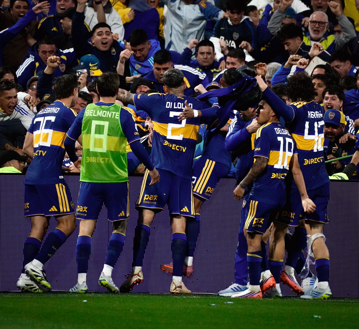 BocaJrsOficial's tweet photo. Estamos todos. Nos vamos todos 💙💛💙 https://t.co/SZKgCtrQ9b