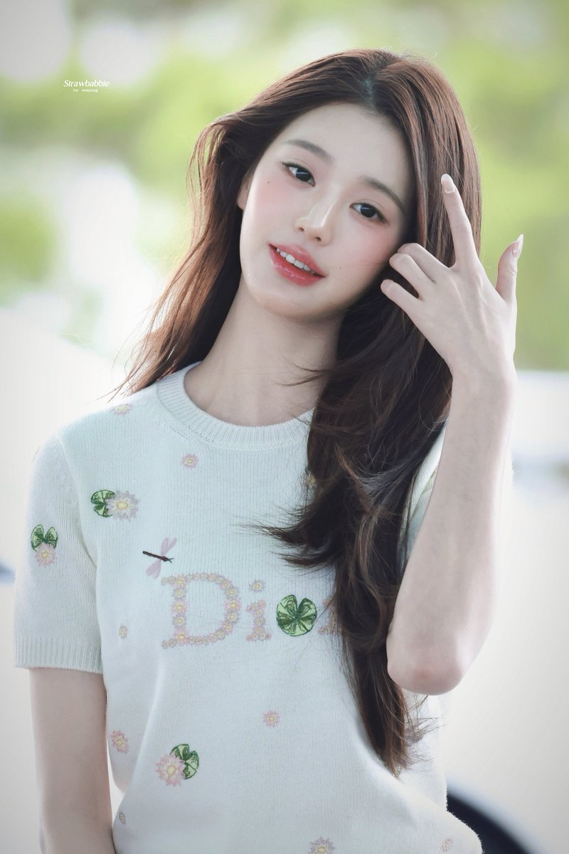 Strawbabbie_wy's tweet photo. 260928 

🍃🌸🤍

#아이브 #IVE #장원영 #JANGWONYOUNG #원영 #WONYOUNG #ウォニョン @IVE_twt https://t.co/klZDQAYmbn