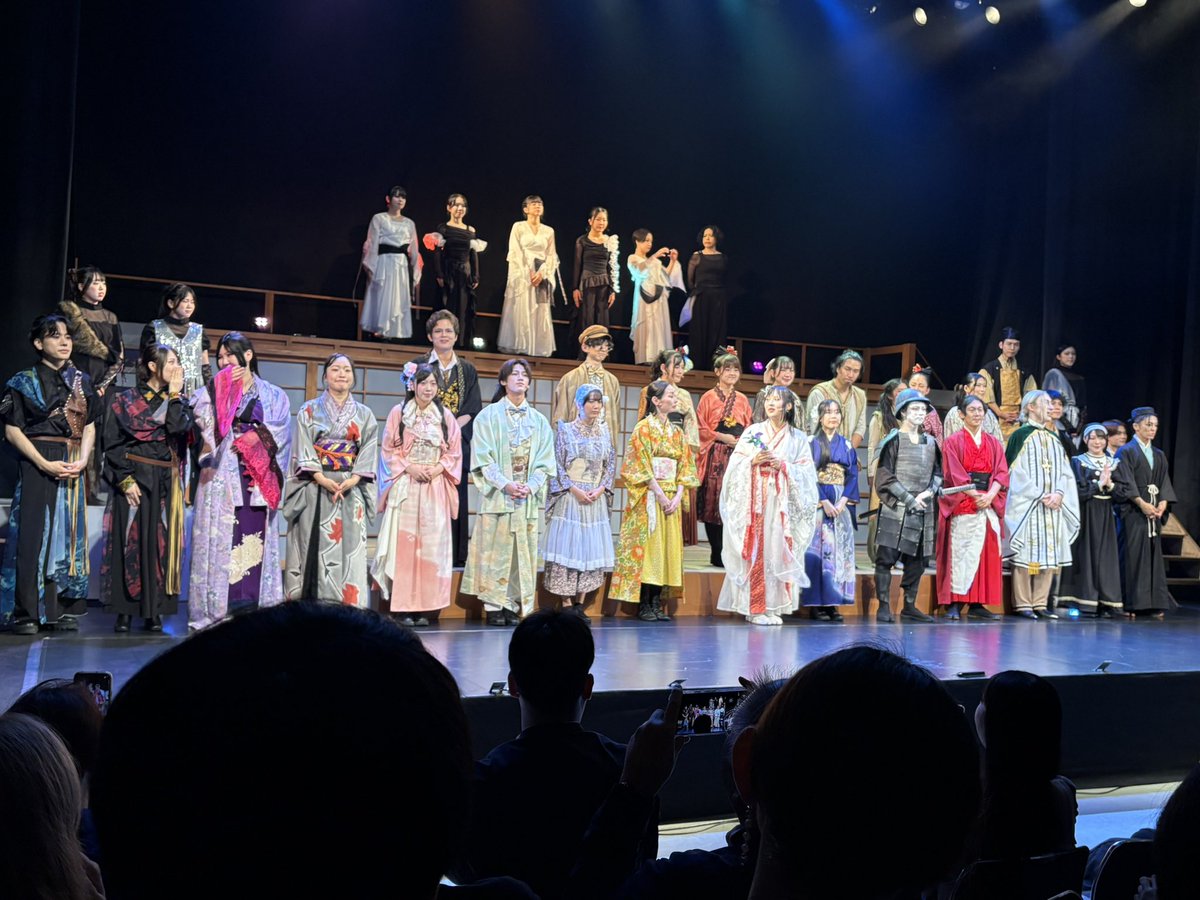 imp5656's tweet photo. 娘が出演する舞台を観てきました！
最初はダンサー役の予定が役名と台詞もいただきさらに殺陣まで！
堂々と演じている姿を見て感動🥹
笑いあり涙あり迫力あるシーンありで最後まで引き込まれる素敵な舞台でした！
シアターリライトの次回作にも期待です😎#ガラシャ #舞台ガラシャ #シアターリライト https://t.co/6lAsq86tdp