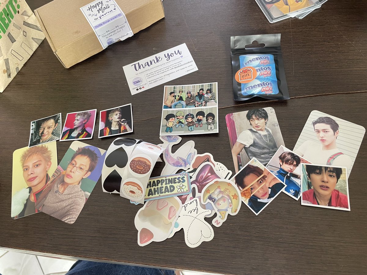 yievrsxt's tweet photo. ˚.⋆꒰১ @popkulture_ph ໒꒱⋆.˚
first and definitely not the last order from us! smooth transaction and first time din experiencing sdd hehehe thank you so much din po kasi safe nakauwi samin si keonho and sa sandamakmak na freebies 𑣲⋆｡˚ — #popkulturefeedback https://t.co/VLg0vjSKCW