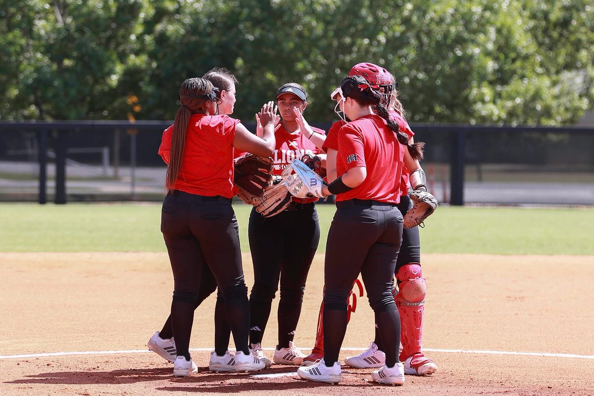 EMCC_SBALL's tweet photo. Productive week in Scooba!! Letโs finish the month strong Lions!!! ๐คฟ๐ฆ
#PR1DE #embracethechange #W2vsH2 https://t.co/tnfPk5QFwv