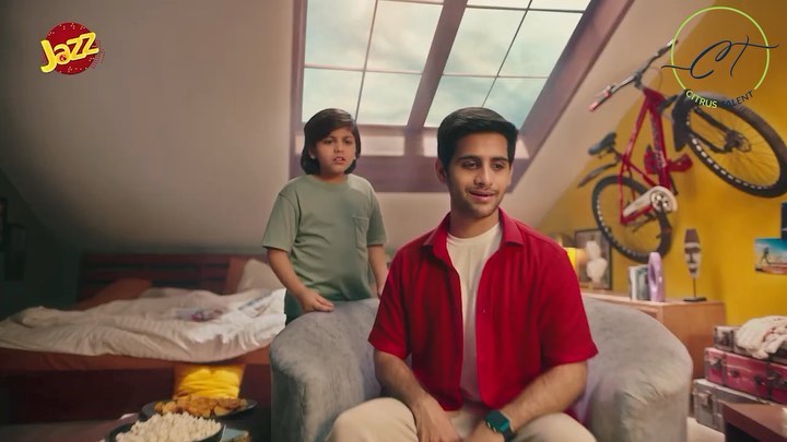 sbc1232010's tweet photo. Jazz Tvc🎬🏏
@citrustalent
Styled by @farazsheikhofficial_
Makeup by @bobbyy_official... #zainqureshi #actor #model #citrustalent #heretoslay #fyp #reels #JazzSuper4g #DuniyaKoBataaDo #explorepage #psl #psl2024 #pcb #cricket #sports #siblings https://t.co/17kDC01a3s