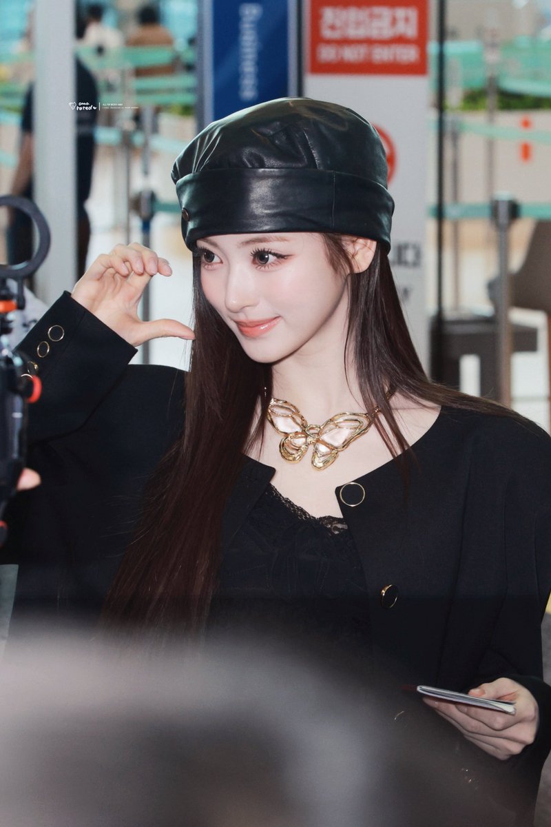 annarated's tweet photo. 260928

#ANNAxCHLOÉ
#ANNA #안나 #MEOVV #미야오 https://t.co/1CeY8IFGDJ