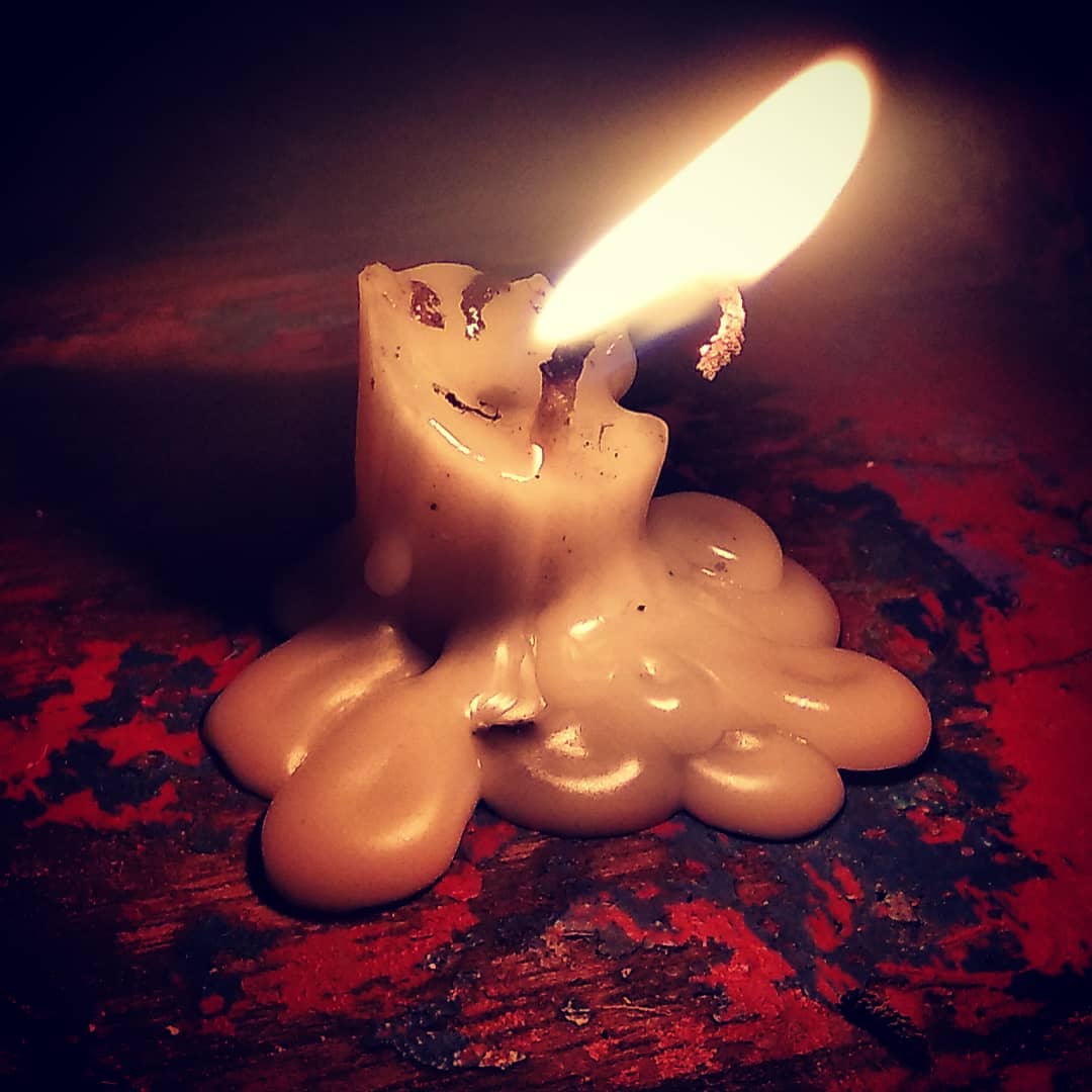 marcosalien's tweet photo. "Look at how a single candle can both defy and define the darkness. " #candle #candles #handmade #love #homedecor #home #candlelight #autumn #candlemaking #art #birthday #soycandles #instagood #candlelover #photooftheday #light #e #bougie https://t.co/lP0maZwVyA
