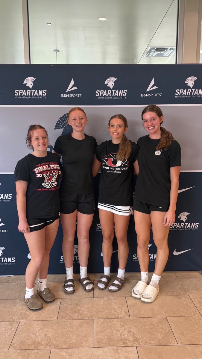 Coach_Adams92's tweet photo. Girls had a great time at the College Basketball Prospect ID Showcase today! #Phee 

@AndreaVanBooven @Agrimshawhoops @BakerAubre4586 @oliviagruber16 https://t.co/Irv9TYb3qr