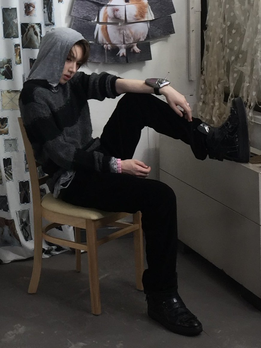 fujinaga_simp's tweet photo. oi oi oi met pagi dahk https://t.co/5PKKJms7vd