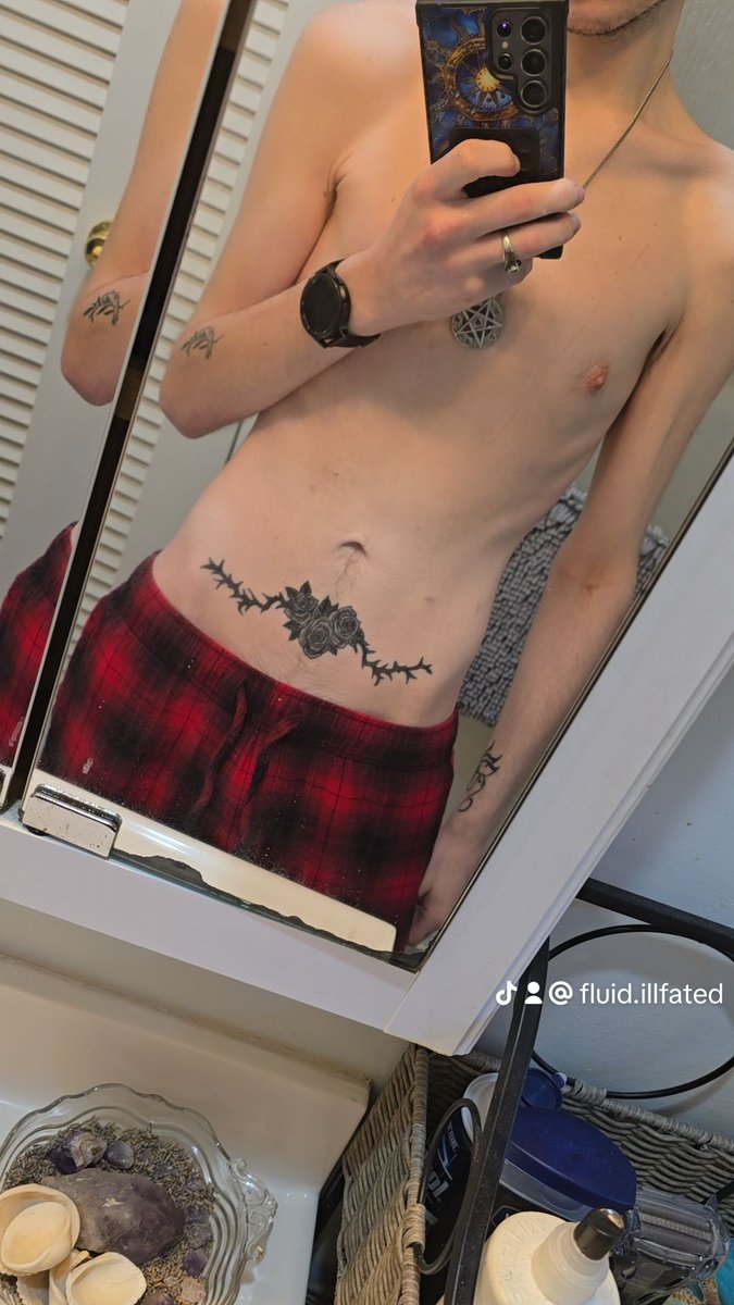FluidIllFated's tweet photo. So I did a thing not that long ago, and got a new tattoo. What do you all think? https://t.co/PO06zifBo3