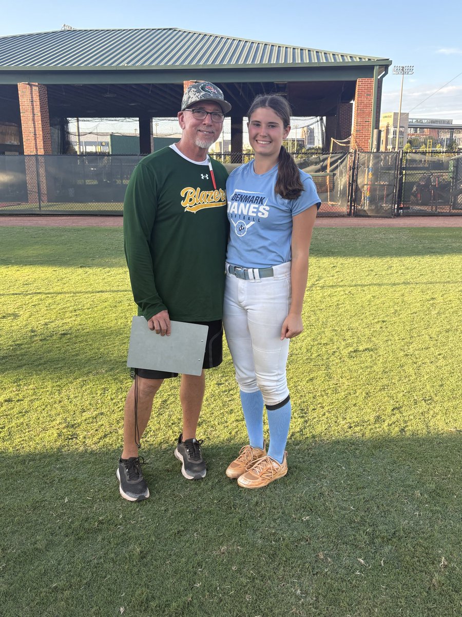 averymyers2010's tweet photo. Thank you @UAB_SB for hosting such a great camp today! I’m so grateful I got to hear from such a great coaching staff and have such a fun experience! 

@megdcurry @CoachVeach @justinbkaplan @ryandgreenwood @ArmorEliteMower https://t.co/mtV5tGFTyj