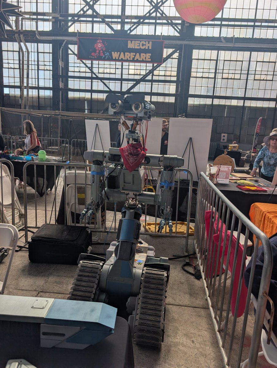 snack_assassin's tweet photo. Maker Faire! https://t.co/I08L7ZIgGa