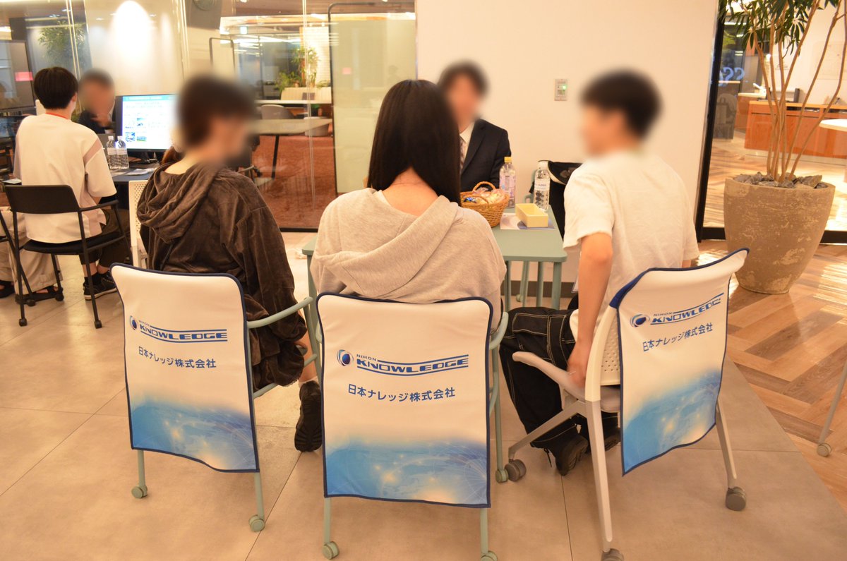 NIHONKNOWLEDGE's tweet photo. ／
　eスポーツオフラインイベント
　「第3回 SSCカップ オフライン」へ協賛いたしました🎮
＼

当社は、2026年9月12日（土）に開催された、e-sports信州学生コミュニティ（通称：SSC）と一般財団法人 塩尻市振興公社が共催する「第3回 SSCカップ オフライン」に協賛いたしました🏁

会場には当社ブースを設置いただき、来場された多くの学生に当社をご紹介するなど、交流を深めることができました🍀

また、大会には当社社員3名が選手として出場いたしました。
結果として上位入賞には至りませんでしたが、社内の交流を深める良い機会となりました🙌

▼詳細はこちら
https://t.co/5WebyCmVW1

#eスポーツ #信州学生コミュニティ
