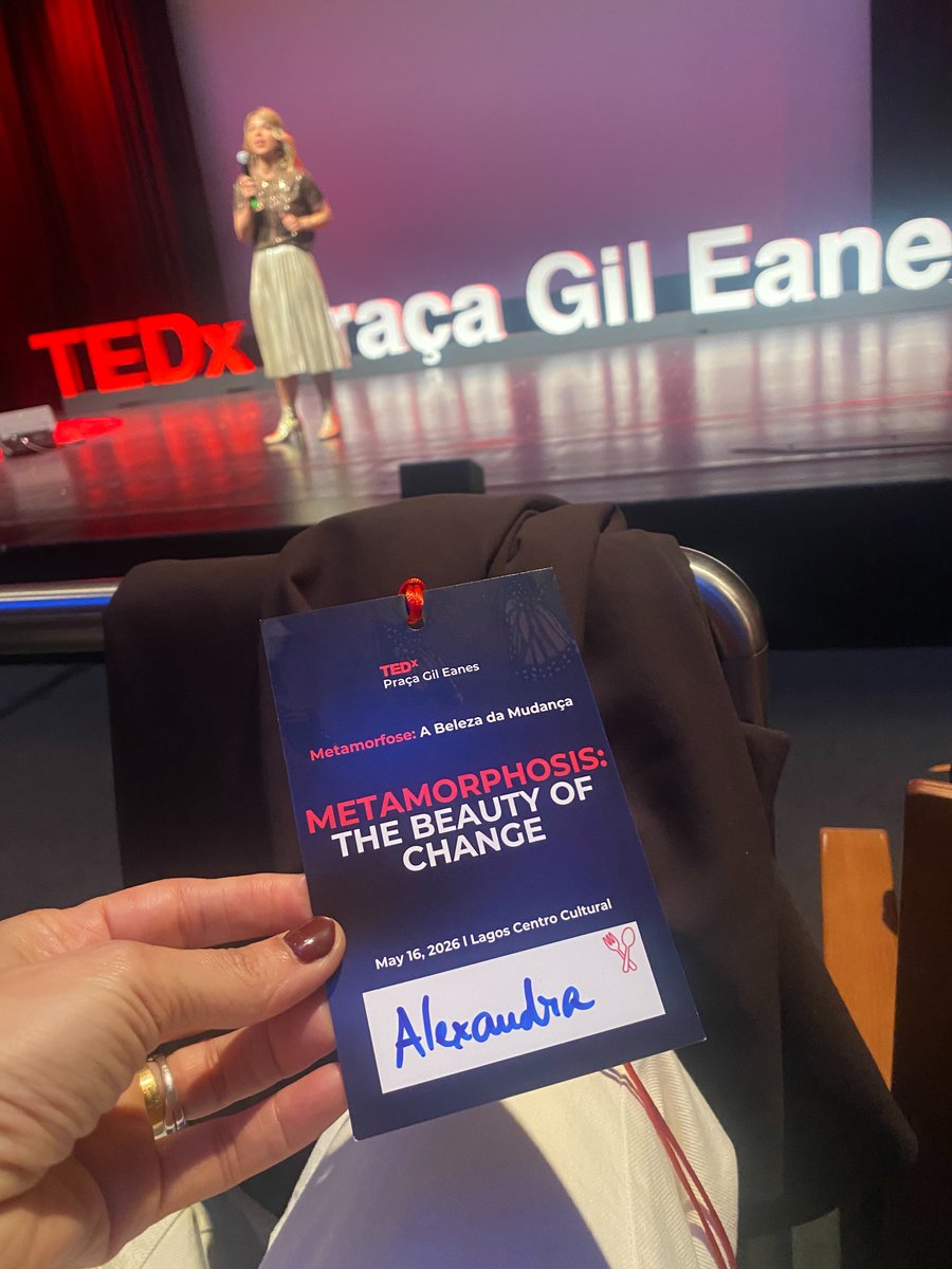 dirceuleonardo's tweet photo. The Power of Owning Your Narrative 🎤

An extraordinary moment, an incredible honor, and a memory that will stay with me forever. Stepping onto the TEDx stage was always a dream, but actually being there, sharing a message I care so deeply about, https://t.co/6ukgOraVev