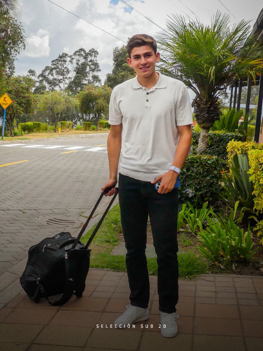 LaTri's tweet photo. ¡En casa! 🏡

Nuestra sub 20 ya concentra en Casa de la Selección para trabajar rumbo a la CONMEBOL Sub 20 2027 💪

#SUB20 🇪🇨 https://t.co/6ANwB4WLsK