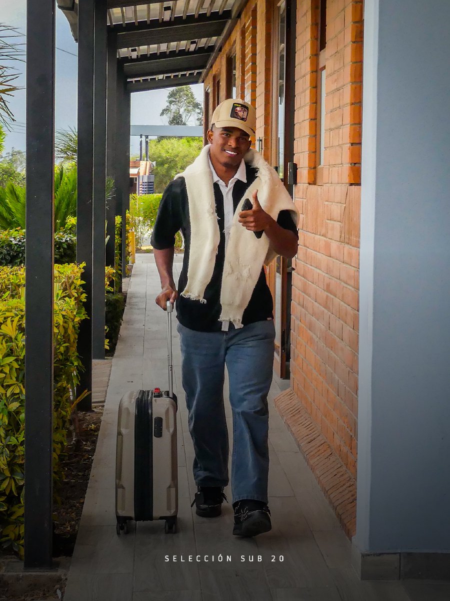 LaTri's tweet photo. ¡En casa! 🏡

Nuestra sub 20 ya concentra en Casa de la Selección para trabajar rumbo a la CONMEBOL Sub 20 2027 💪

#SUB20 🇪🇨 https://t.co/6ANwB4WLsK