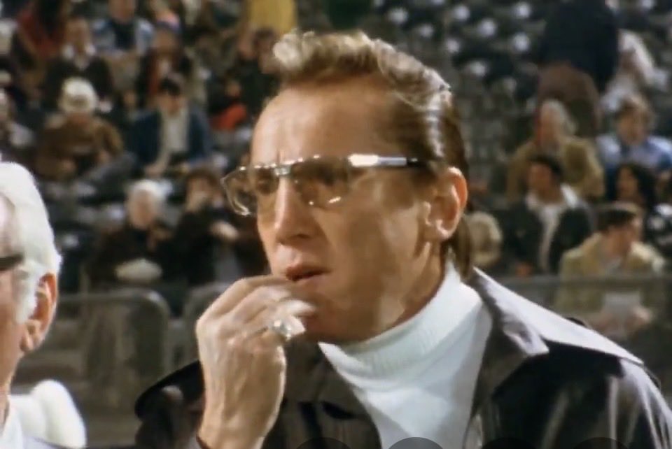 VDay635957's tweet photo. @Raiders Just win baby!! https://t.co/9fh4wZx9Ga